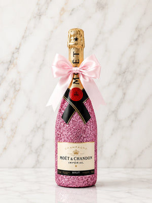 Moët & Chandon Brut – Růžová dárková zdobená lahev