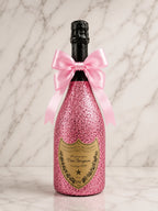 Dom Pérignon Vintage 2017 – Růžová třpytivá zdobená lahev