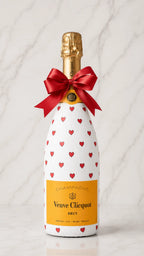 Veuve Clicquot Brut – Dárková zdobená lahev se srdíčky | DressBottle