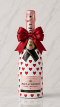 Moët & Chandon Rosé – Dárková zdobená lahev se srdíčky | DressBottle