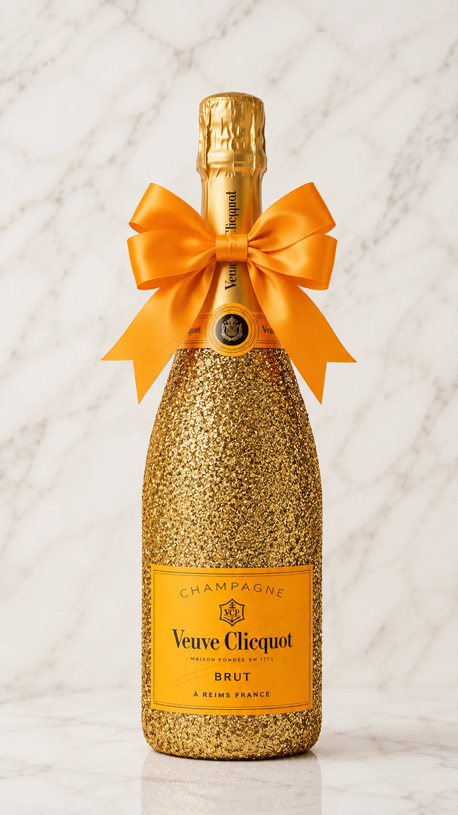 Veuve Clicquot Brut – Zlatá třpytivá zdobená lahev šampaňského | DressBottle