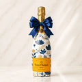 Veuve Clicquot Brut – Dárková zdobená lahev modro-žluté květy | DressBottle