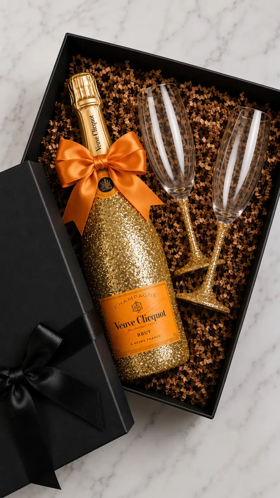 Dárková sada Veuve Clicquot – Třpytivá lahev + skleničky dle výběru