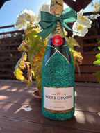 Moet&Chandon Brut zdobený ve smaragdových třpytkách