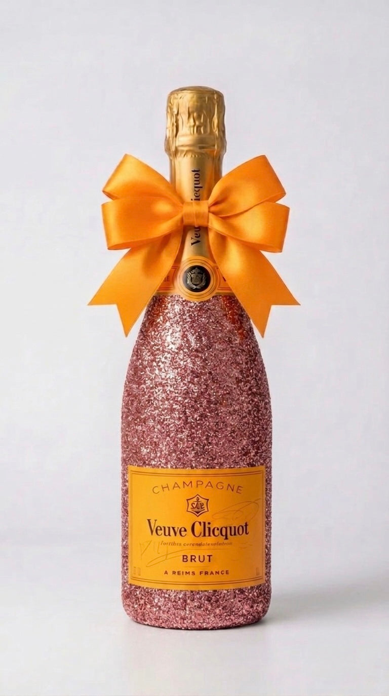 Veuve Clicquot Brut – Růžová třpytivá zdobená lahev šampaňského