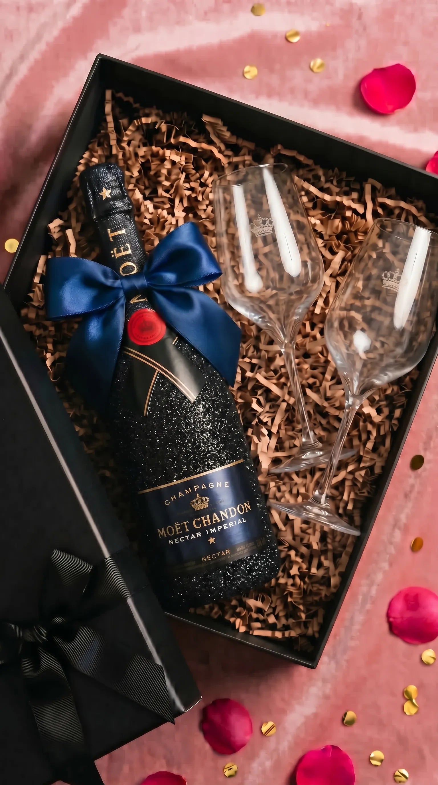 darkova sada moet chandon nectar v cernych trpytkach