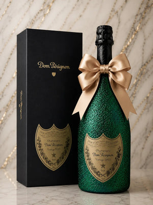 Dom Pérignon 2017 – Smaragdová třpytivá zdobená lahev v dárkové krabičce