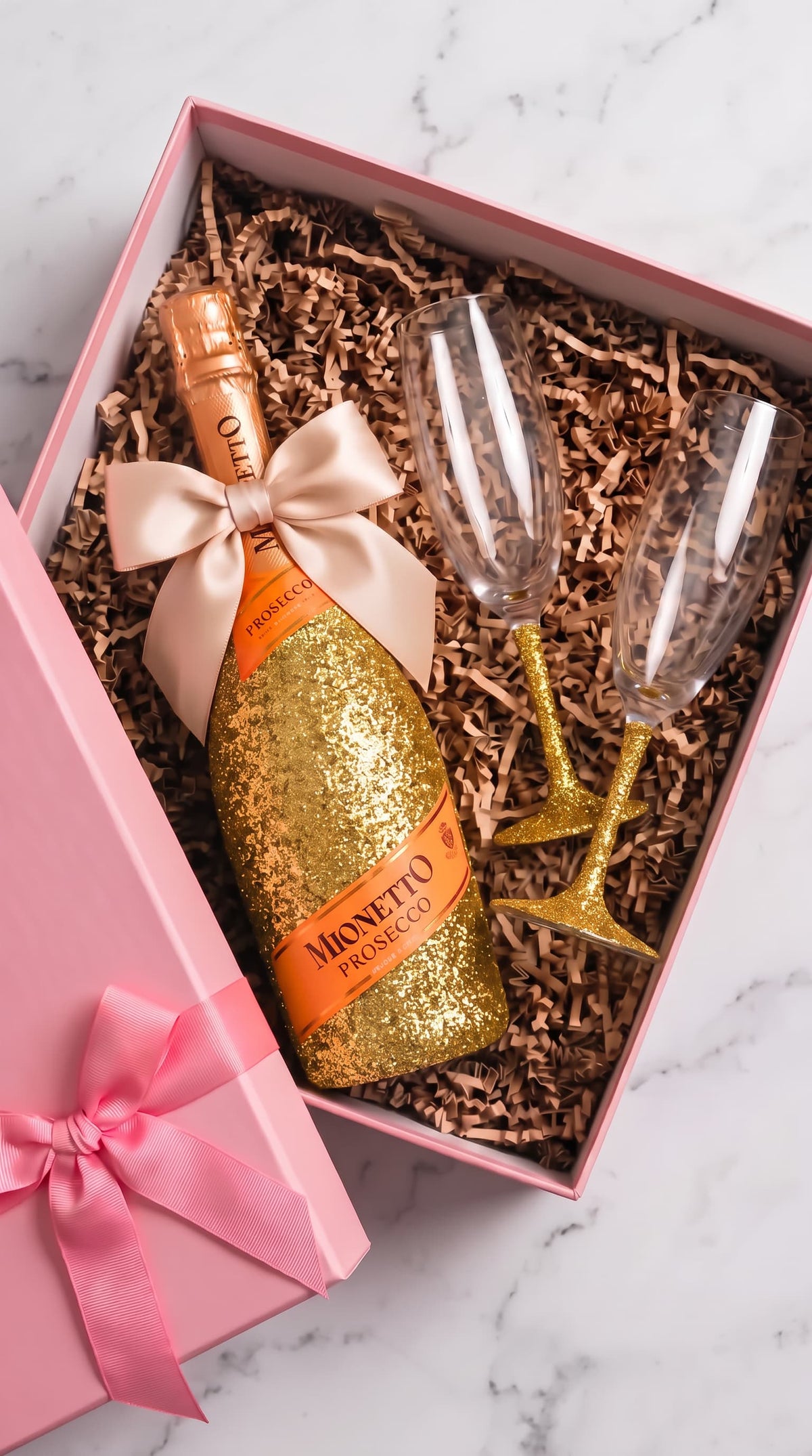 Dárková sada Mionetto Prosecco – Třpytivá lahev se zlatými třpytkami + skleničky | DressBottle