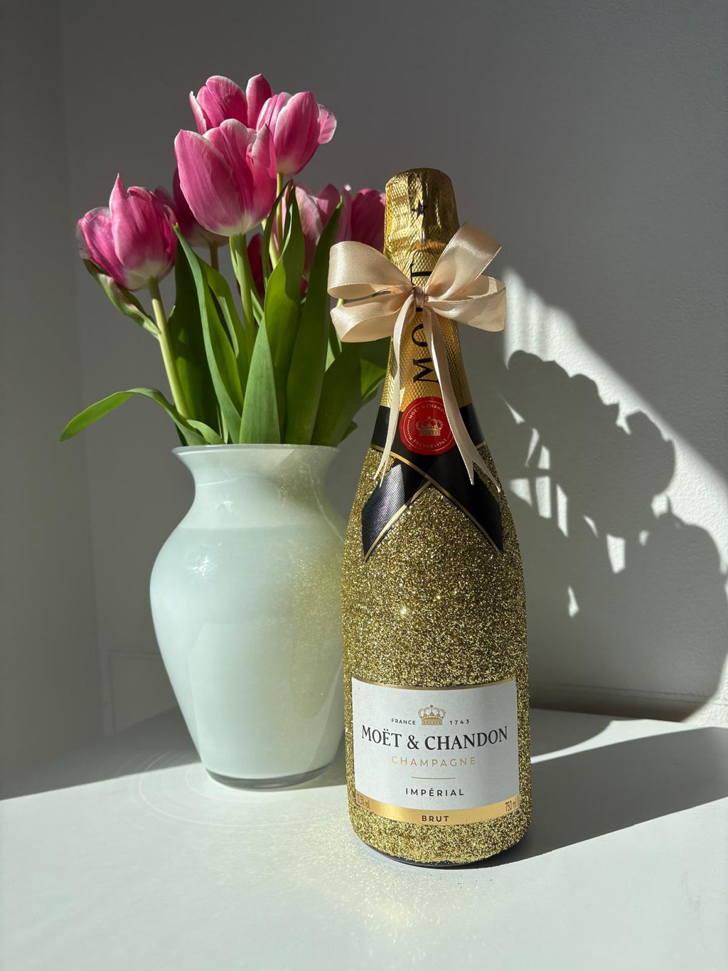 Moët & Chandon Brut – Zlatá dárková zdobená lahev