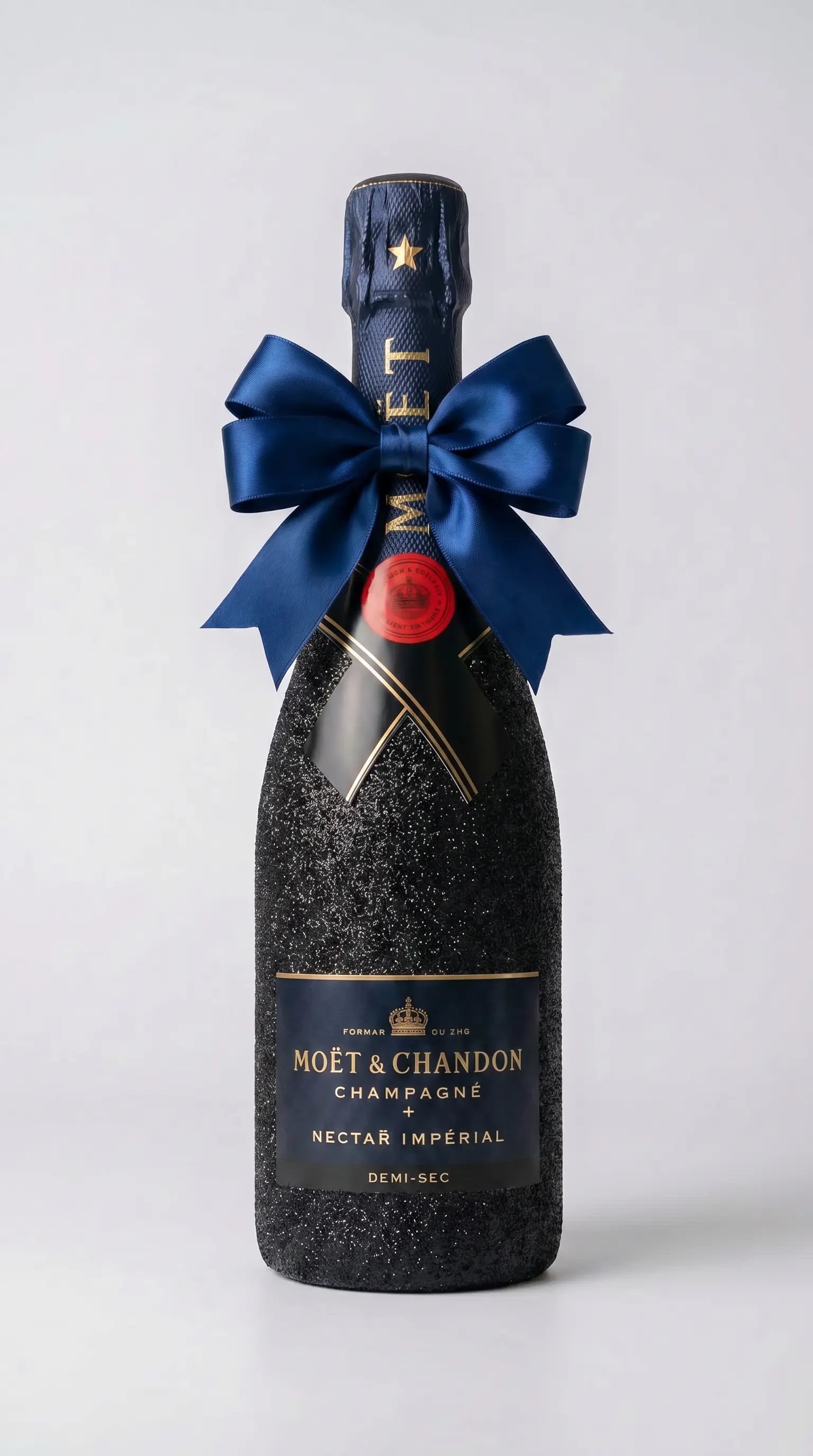 Moët & Chandon Nectar Impérial – Černá dárková zdobená lahev