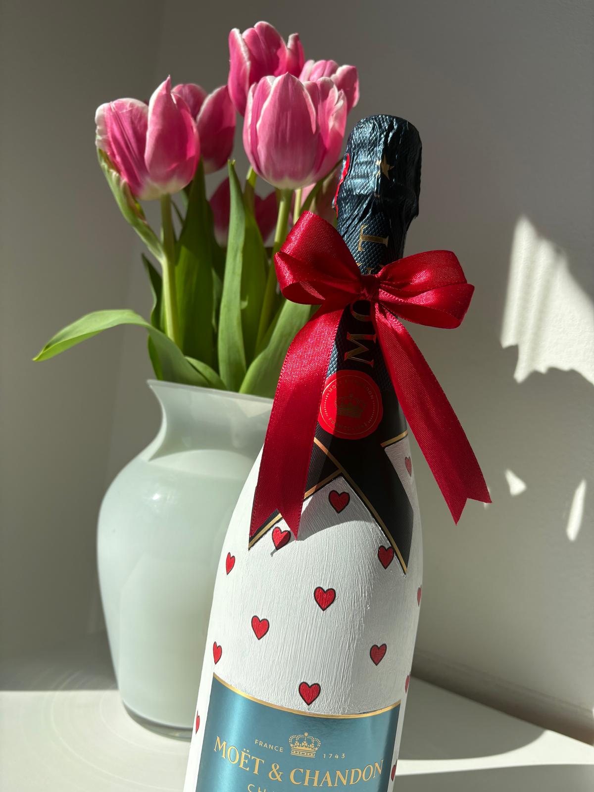 Moët & Chandon Nectar Impérial – Dárková zdobená lahev srdíčky