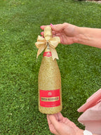 Piper-Heidsieck brut ve zlatých třpytkách. Dressbottle