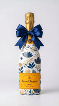 Veuve Clicquot Brut – Dárková zdobená lahev modro-žluté květy