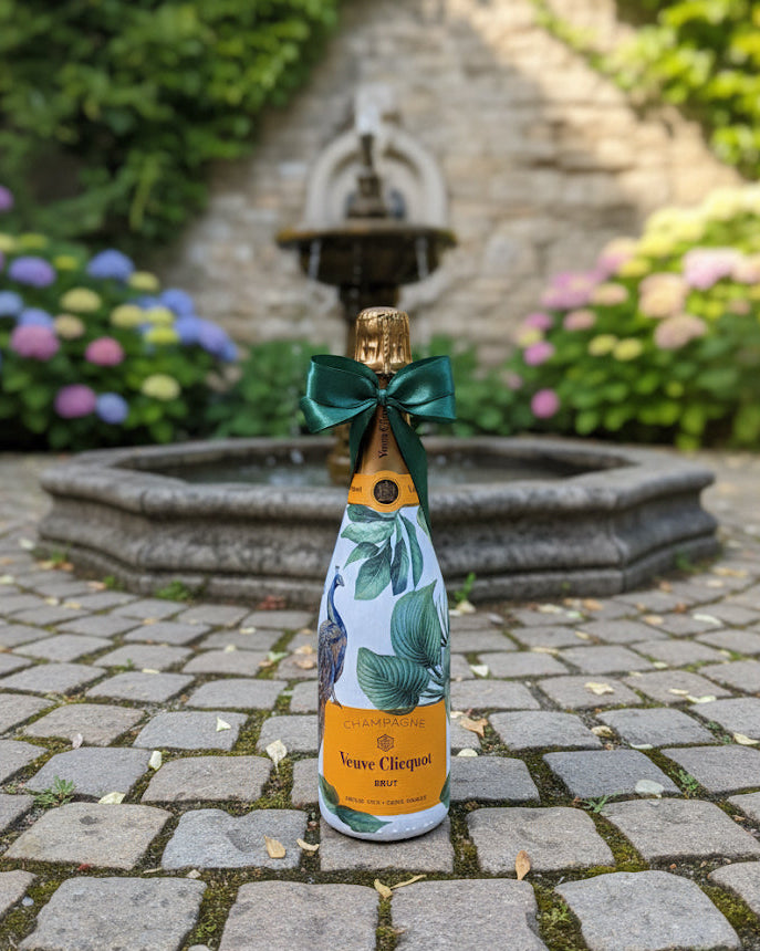 Veuve Clicquot Brut 0,75l – zdobená lahev Páv